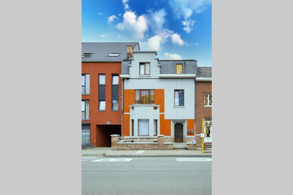 Logement L'échasseur à Jambes  Apartamento Namur Exterior foto